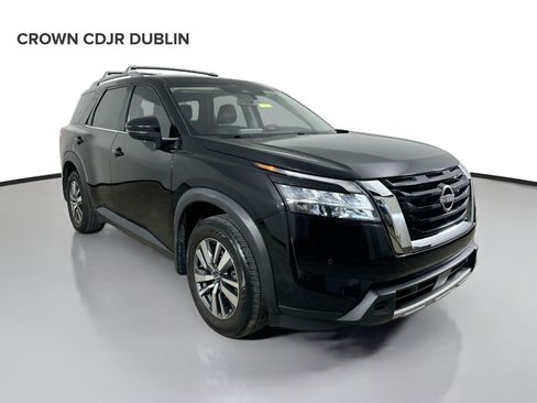 Used 2023 Nissan Pathfinder SL AWD/4WD image 4