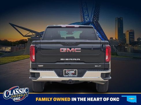 Used 2025 GMC Sierra 1500 SLT AWD/4WD image 6