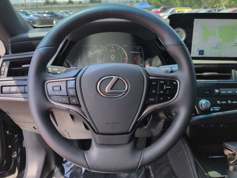 Used 2024 Lexus ES 350 w/ Premium Package FWD image 25
