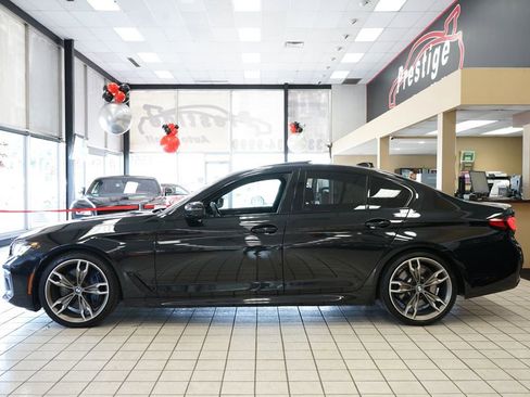 Used 2021 BMW M550i xDrive w/ Executive Package AWD/4WD image 3