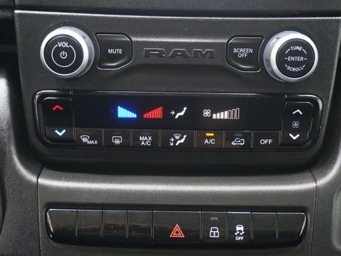 Used 2023 RAM ProMaster 1500 FWD image 16