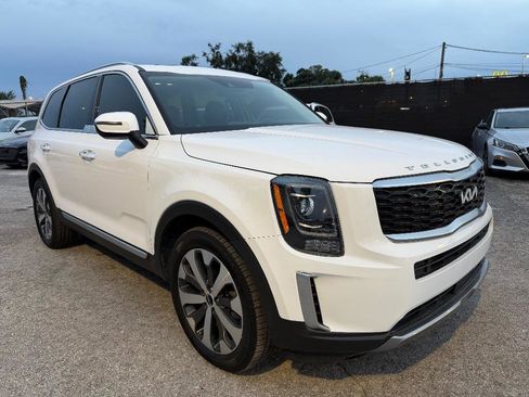 Used 2022 Kia Telluride S image 3