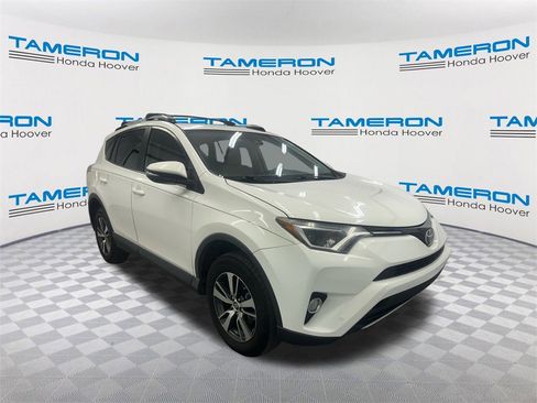 Used 2017 Toyota RAV4 XLE image 7