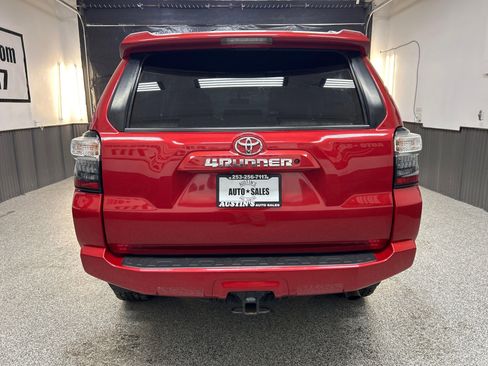 Used 2019 Toyota 4Runner SR5 image 5