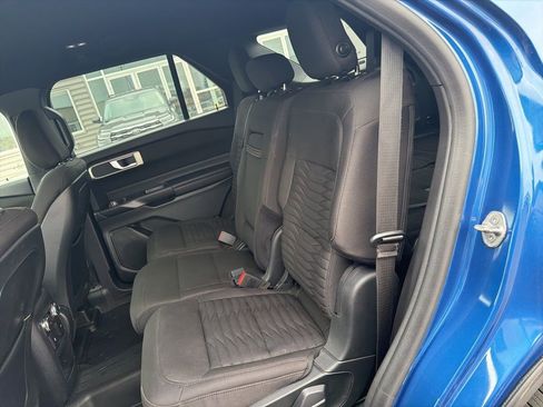 Used 2020 Ford Explorer XLT w/ Comfort Package image 11