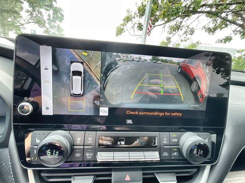 Used 2024 Toyota Grand Highlander FWD image 15