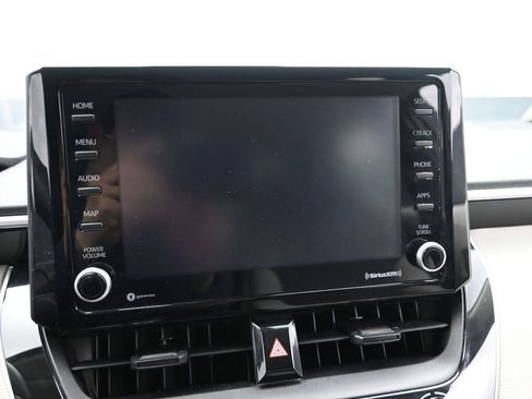 Used 2022 Toyota Corolla LE image 15