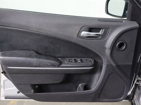 Used 2019 Dodge Charger Police image 18