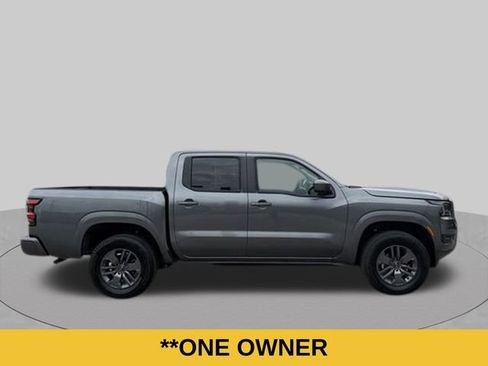 Used 2025 Nissan Frontier SV AWD/4WD image 3