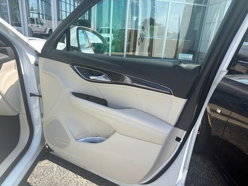 Used 2022 Buick Envision Preferred FWD image 18