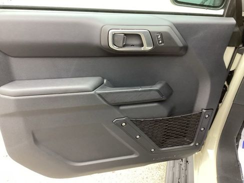 New 2025 Ford Bronco Outer Banks w/ Sasquatch Package image 26