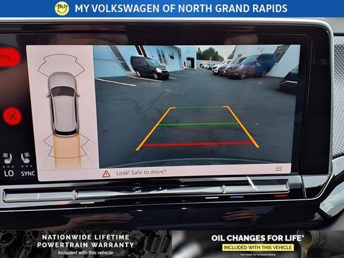 New 2026 Volkswagen Atlas Cross Sport SEL R-Line image 10