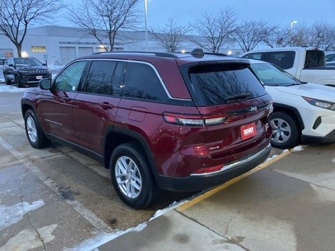 Used 2023 Jeep Grand Cherokee Laredo X image 5