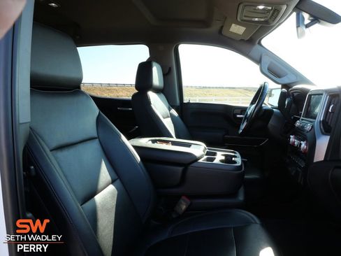 Used 2021 GMC Sierra 1500 SLT image 16