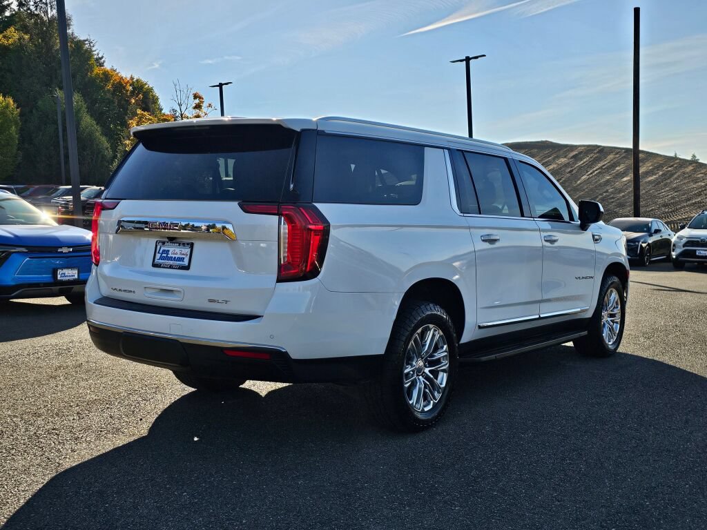 Certified 2022 GMC Yukon XL SLT w/ Max Trailering Package AWD/4WD image 5