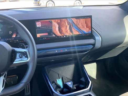 Used 2025 BMW X3 xDrive30i w/ M Sport Package image 12