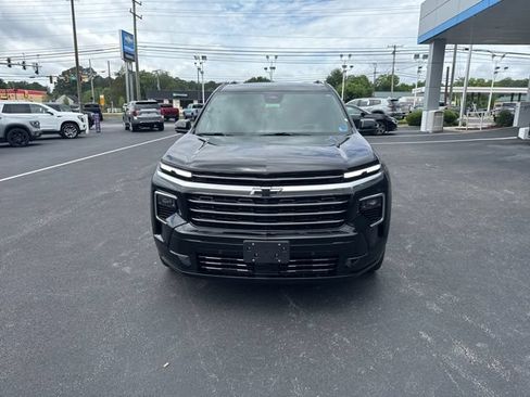 New 2026 Chevrolet Traverse High Country w/ LPO, Floor Liner Package FWD image 16