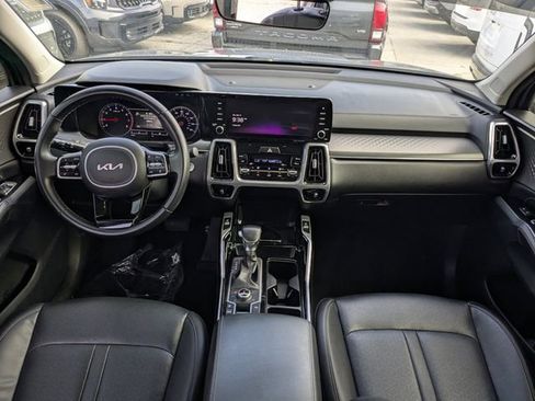 Used 2022 Kia Sorento SX image 15