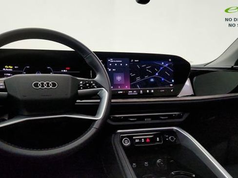 Used 2025 Audi Q5 Premium Plus w/ Premium Plus AWD/4WD image 60
