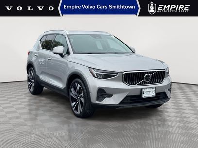 Used 2023 Volvo XC40 B5 Ultimate w/ Protection Package Premier