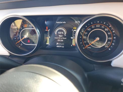 Used 2021 Jeep Wrangler Unlimited Islander image 19