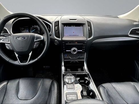 Used 2019 Ford Edge Titanium w/ Equipment Group 301A AWD/4WD image 7