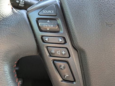 Used 2023 Nissan Titan PRO-4X AWD/4WD image 24