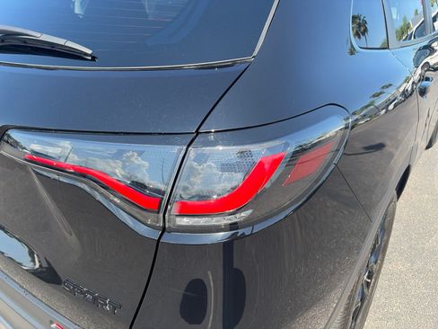 Certified 2025 Honda HR-V Sport image 15