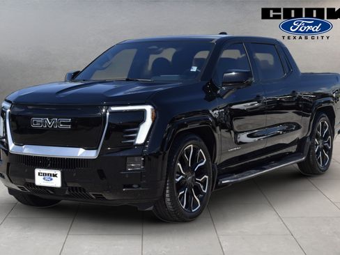 Used 2025 GMC Sierra EV Denali AWD/4WD image 1