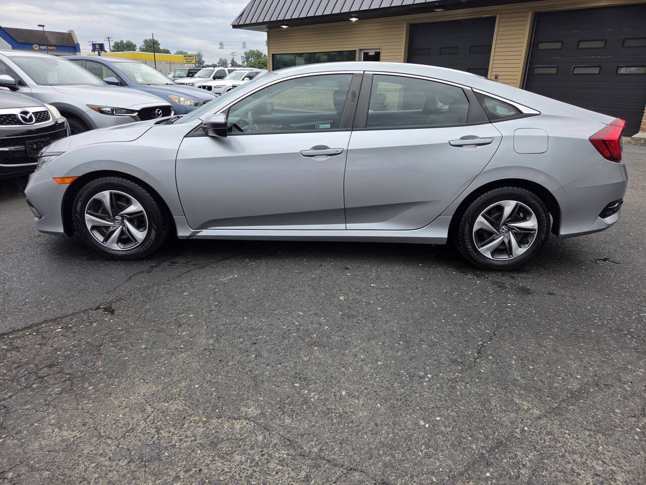 Used 2020 Honda Civic LX image 9