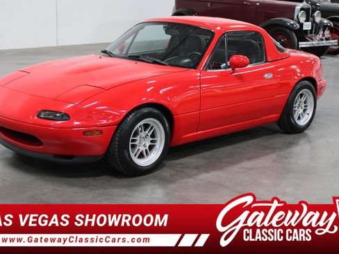 Used 1990 MAZDA MX-5 Miata RWD image 1