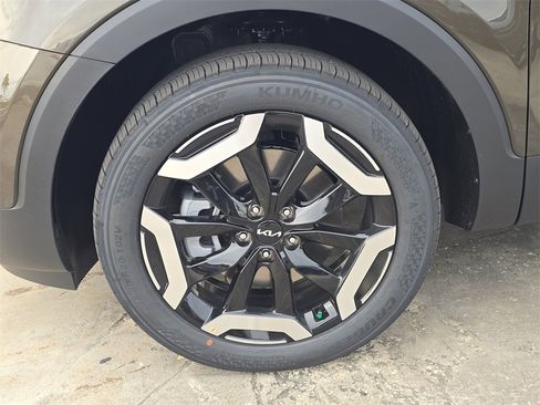 New 2025 Kia Telluride S image 38