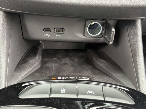 New 2026 Buick Envista Sport Touring w/ Convenience I Package FWD image 8