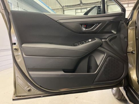 Certified 2025 Subaru Outback Premium w/ Popular Package #1A image 9