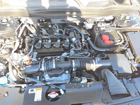 Used 2021 Honda Accord Sport image 31