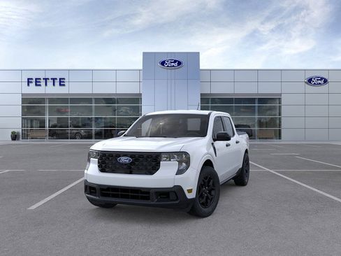 New 2025 Ford Maverick XLT w/ XLT Luxury Package AWD/4WD image 2