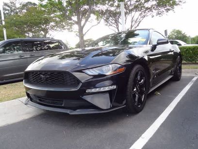 Used 2018 Ford Mustang Coupe w/ Black Accent Pkg