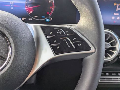 New 2026 Mercedes-Benz GLB 250 4MATIC image 15
