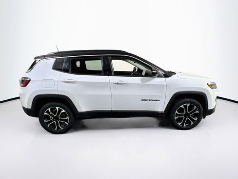 Used 2022 Jeep Compass Limited AWD/4WD image 4
