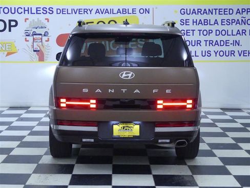 Used 2024 Hyundai Santa Fe Limited image 7