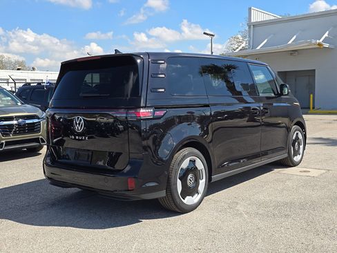 New 2025 Volkswagen ID. Buzz Pro S image 5