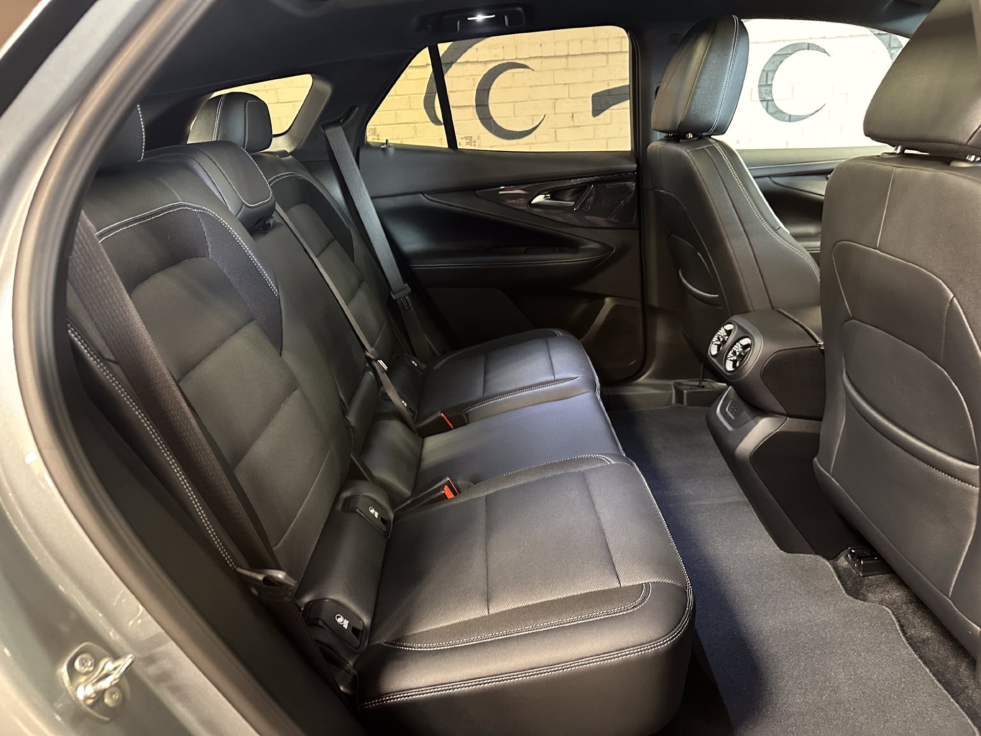 Used 2024 Chevrolet Blazer EV LT AWD/4WD image 21