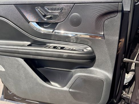 Used 2023 Lincoln Corsair AWD image 24