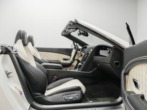 Used 2016 Bentley Continental GT AWD/4WD image 33
