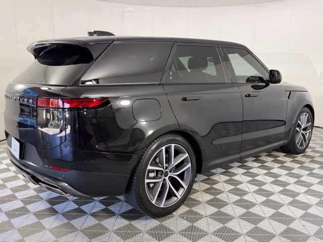 New 2027 Land Rover Range Rover Sport SE AWD/4WD image 8