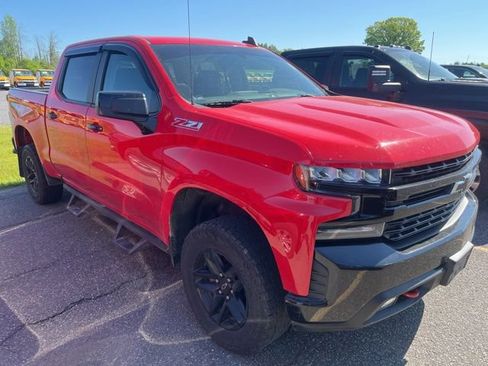 Used 2020 Chevrolet Silverado 1500 LT Trail Boss w/ Convenience Package AWD/4WD image 2