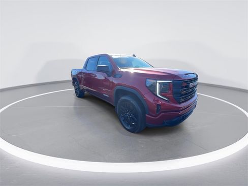 Used 2024 GMC Sierra 1500 Elevation image 2