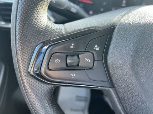 Used 2023 Chevrolet TrailBlazer LT w/ Convenience Package FWD image 18