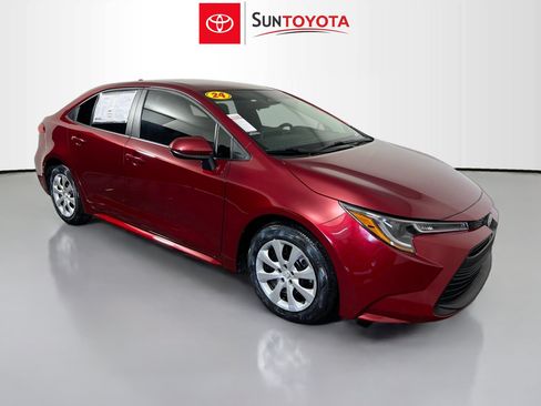 Used 2024 Toyota Corolla LE FWD image 1