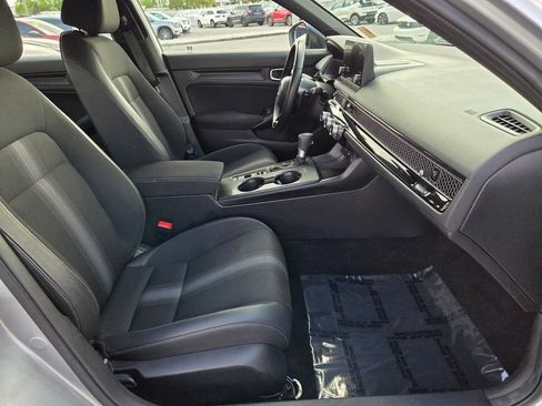 Used 2025 Honda Civic Sport image 14